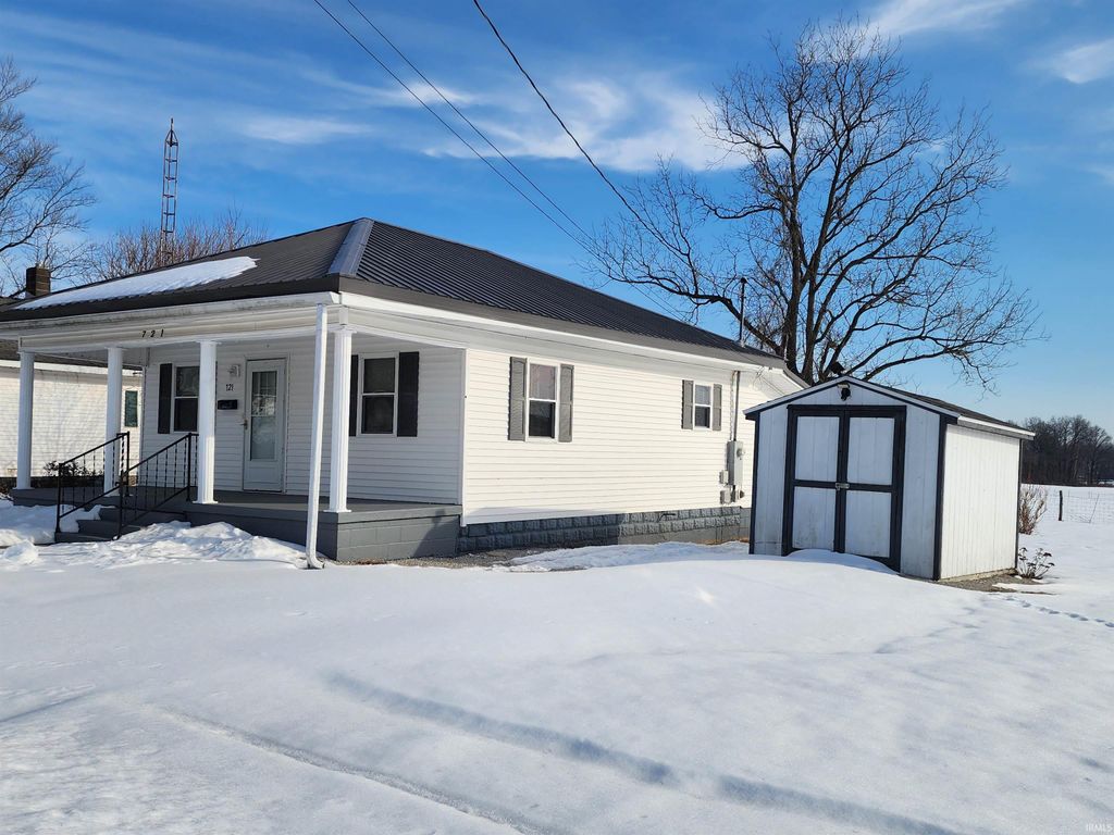 Photo of 721 W Alton Street, Bicknell, IN 47512 (MLS # 202604128)
