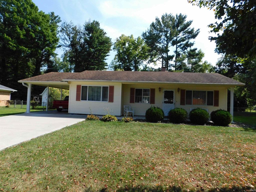 Photo of 4241 W Doyle Avenue, Bloomington, IN 47403 (MLS # 202610375)