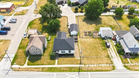 Tiny photo for 602 S Wayne Street, Hamilton, IN 46742 (MLS # 202629360)