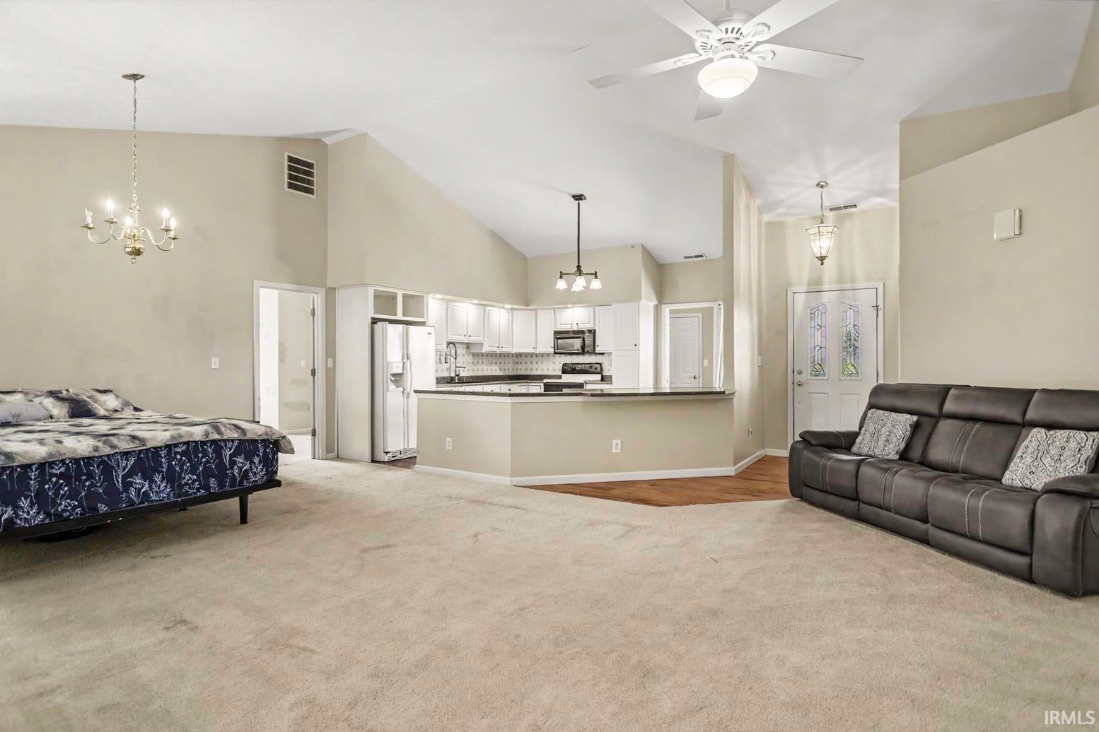 1215 E Creekview Drive