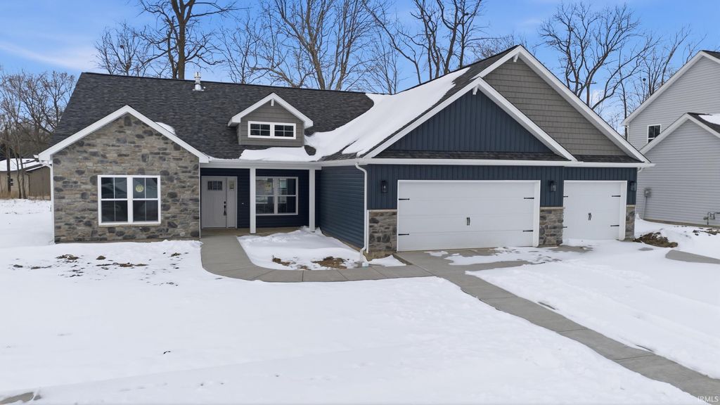 Photo of 902 S Hoke Avenue, Frankfort, IN 46041 (MLS # 202603422)