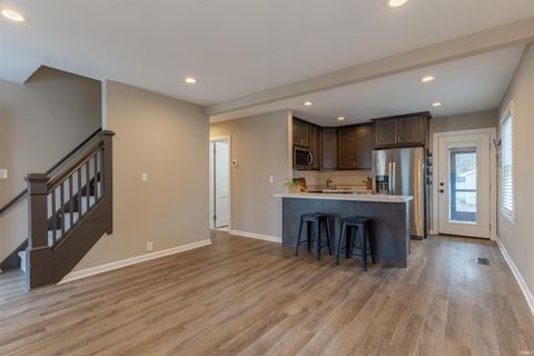 Tiny photo for 1708 Washington Avenue, Evansville, IN 47714 (MLS # 202545490)