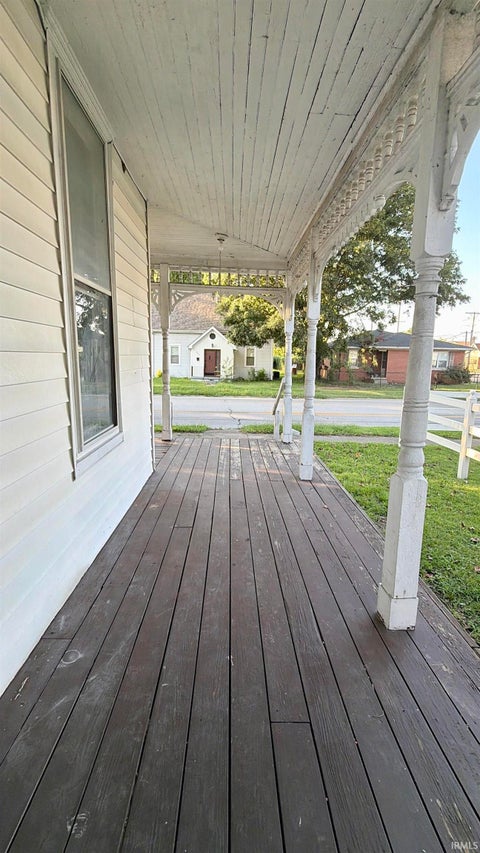 Tiny photo for 908 W Fourth Street, Mount Vernon, IN 47620 (MLS # 202635619)