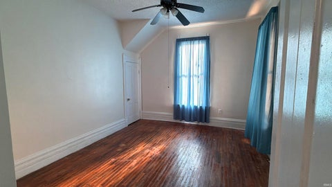 Tiny photo for 908 W Fourth Street, Mount Vernon, IN 47620 (MLS # 202635619)