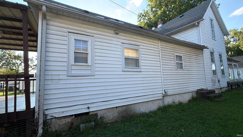 Tiny photo for 908 W Fourth Street, Mount Vernon, IN 47620 (MLS # 202635619)