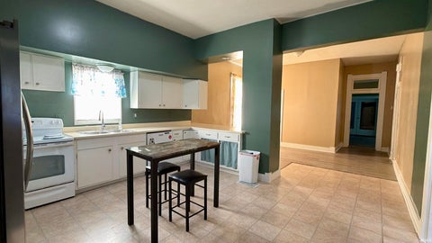 Tiny photo for 908 W Fourth Street, Mount Vernon, IN 47620 (MLS # 202635619)
