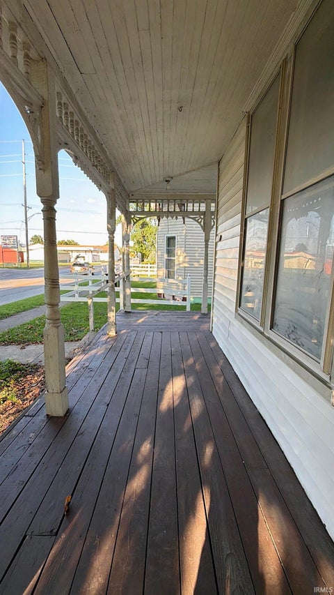 Tiny photo for 908 W Fourth Street, Mount Vernon, IN 47620 (MLS # 202635619)