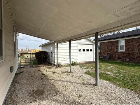 Tiny photo for 3886 Clover Drive, Newburgh, IN 47630 (MLS # 202607855)