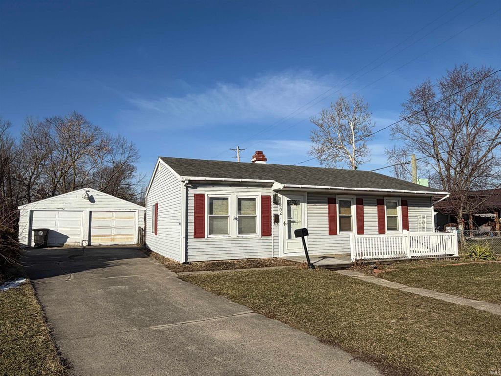 Photo of 602 Warwick Avenue, Fort Wayne, IN 46825 (MLS # 202606085)