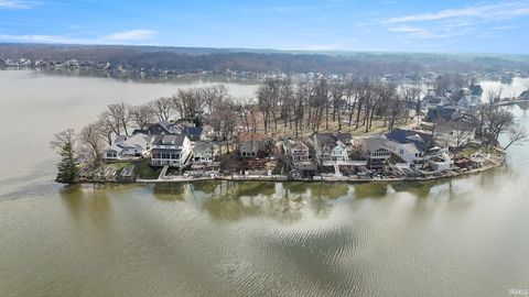 Tiny photo for 1080 Lane 210 Hamilton Lake, Hamilton, IN 46742 (MLS # 202609364)