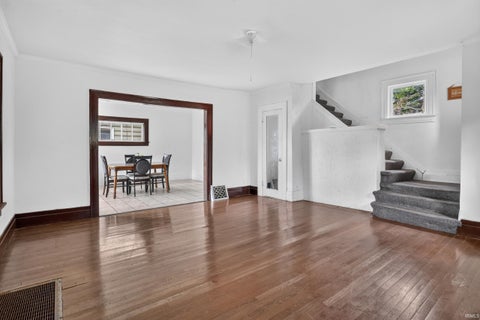 Tiny photo for 228 Park Avenue, Elkhart, IN 46516 (MLS # 202630209)