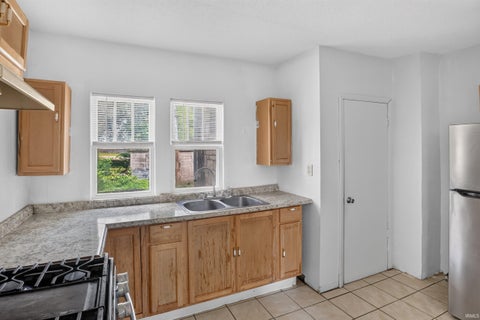 Tiny photo for 228 Park Avenue, Elkhart, IN 46516 (MLS # 202630209)