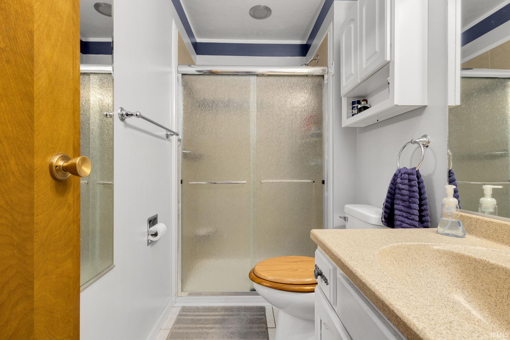 Goshen, Indiana 46528, United States, 5 Bedrooms Bedrooms, ,3 BathroomsBathrooms,Residential,Pending,156480