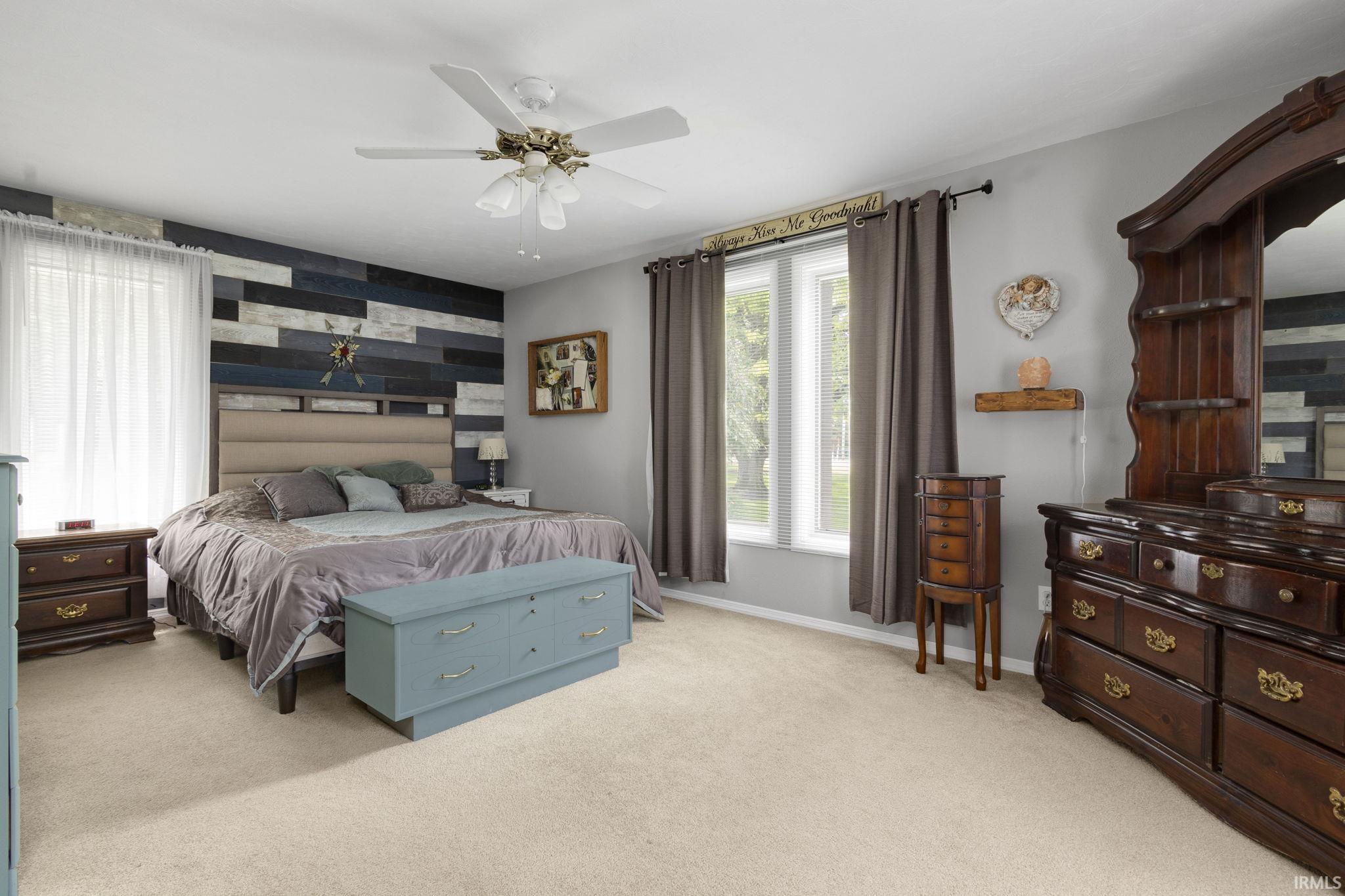 Goshen, Indiana 46528, United States, 5 Bedrooms Bedrooms, ,3 BathroomsBathrooms,Residential,Pending,156480