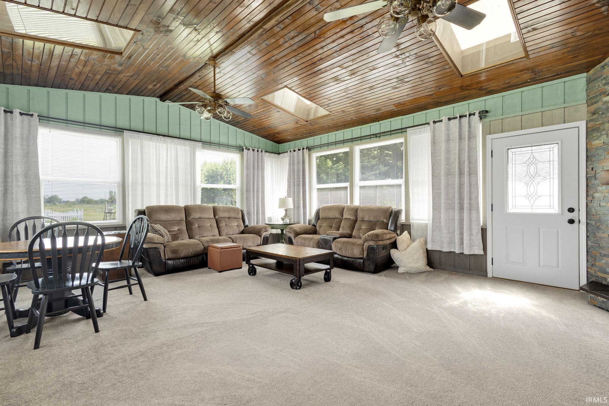 Goshen, Indiana 46528, United States, 5 Bedrooms Bedrooms, ,3 BathroomsBathrooms,Residential,Pending,156480