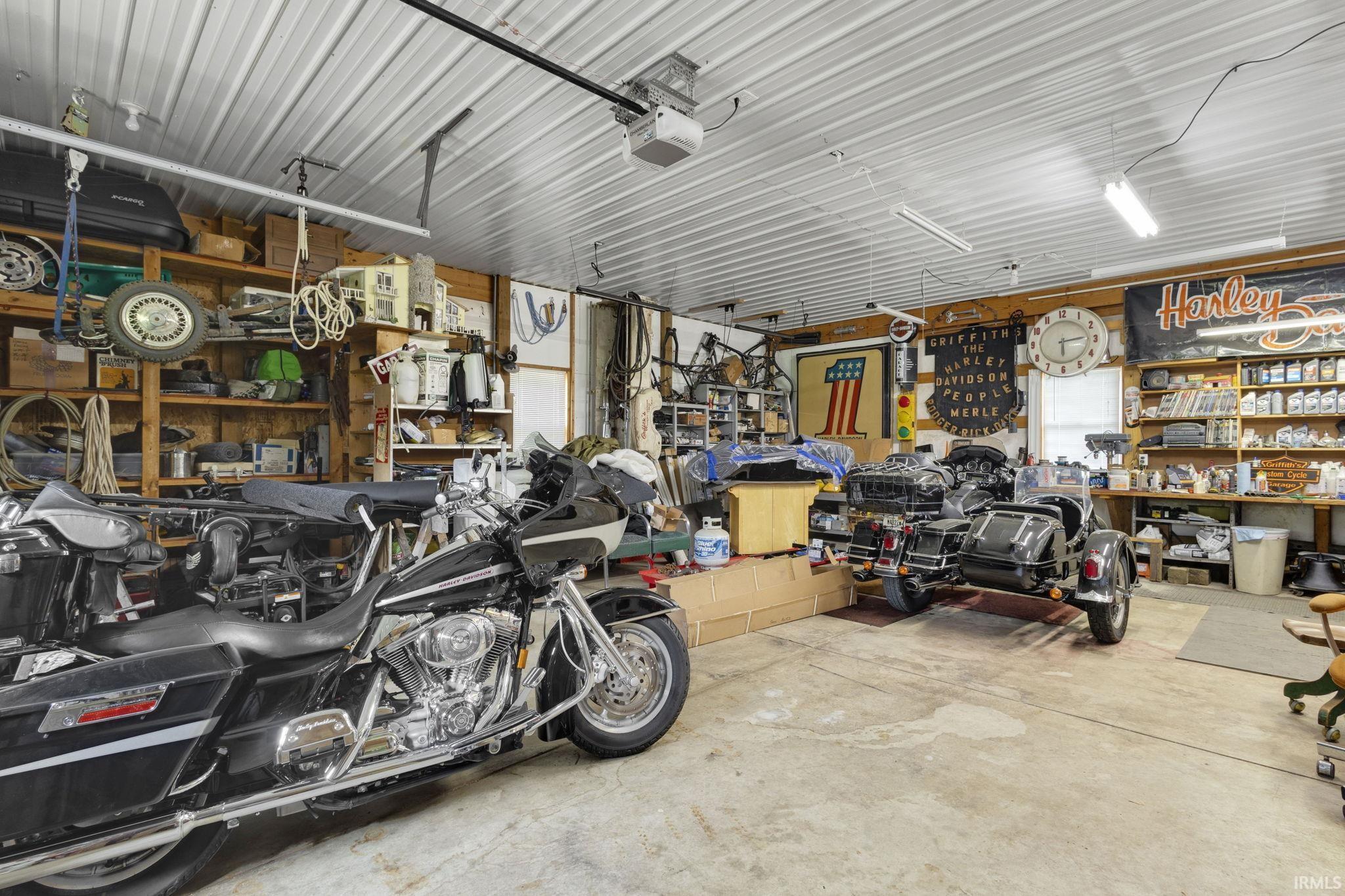 Goshen, Indiana 46528, United States, 5 Bedrooms Bedrooms, ,3 BathroomsBathrooms,Residential,Pending,156480