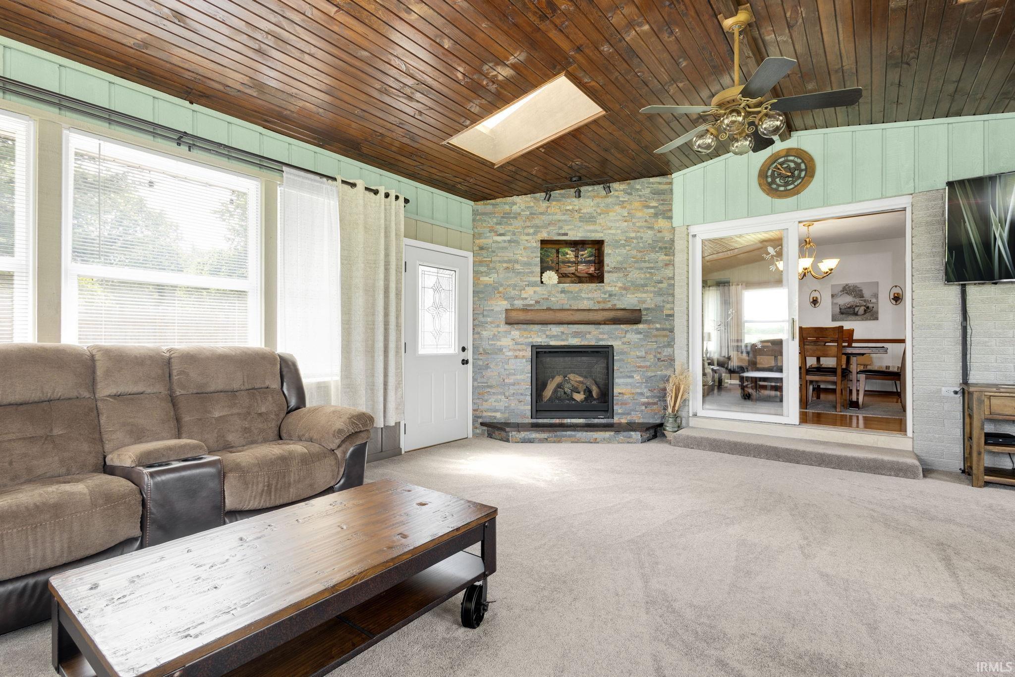 Goshen, Indiana 46528, United States, 5 Bedrooms Bedrooms, ,3 BathroomsBathrooms,Residential,Pending,156480