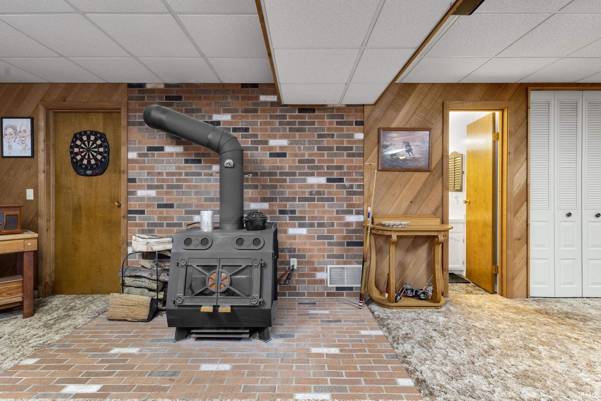 Goshen, Indiana 46528, United States, 5 Bedrooms Bedrooms, ,3 BathroomsBathrooms,Residential,Pending,156480