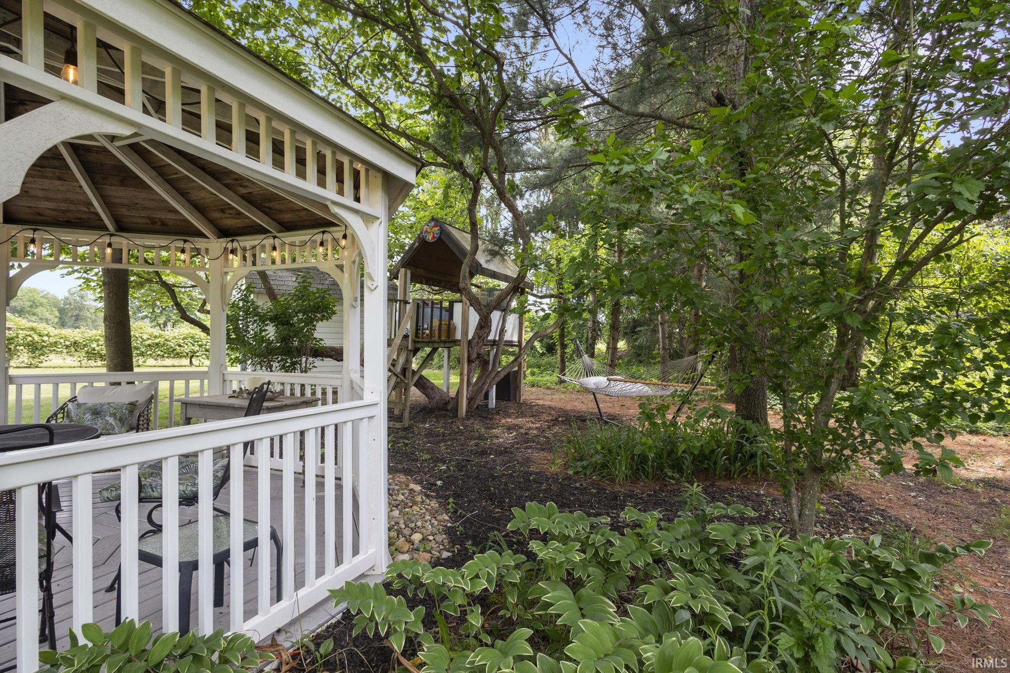 Goshen, Indiana 46528, United States, 5 Bedrooms Bedrooms, ,3 BathroomsBathrooms,Residential,Pending,156480