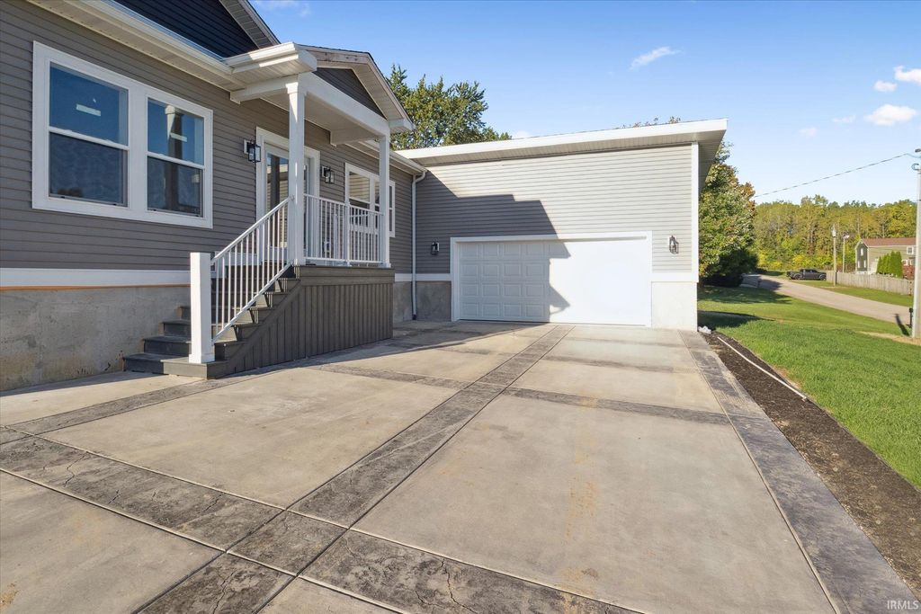 Photo of 16470 Petro Drive, Mishawaka, IN 46544 (MLS # 202539988)