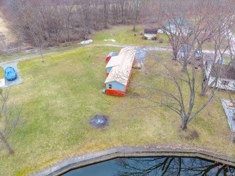 Tiny photo for 2205 E 770 S Witmer Lake, Wolcottville, IN 46795 (MLS # 202605559)