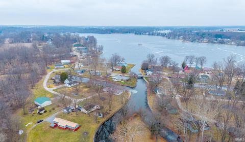 Photo of 2205 E 770 S Road, Wolcottville, IN 46795 (MLS # 202605559)