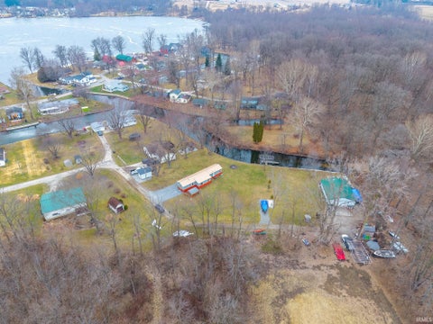 Tiny photo for 2205 E 770 S Witmer Lake, Wolcottville, IN 46795 (MLS # 202605559)