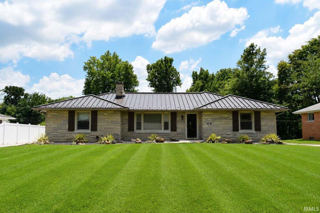 Photo of 3513 Bexley Court, Evansville, IN 47711 (MLS # 202627996)