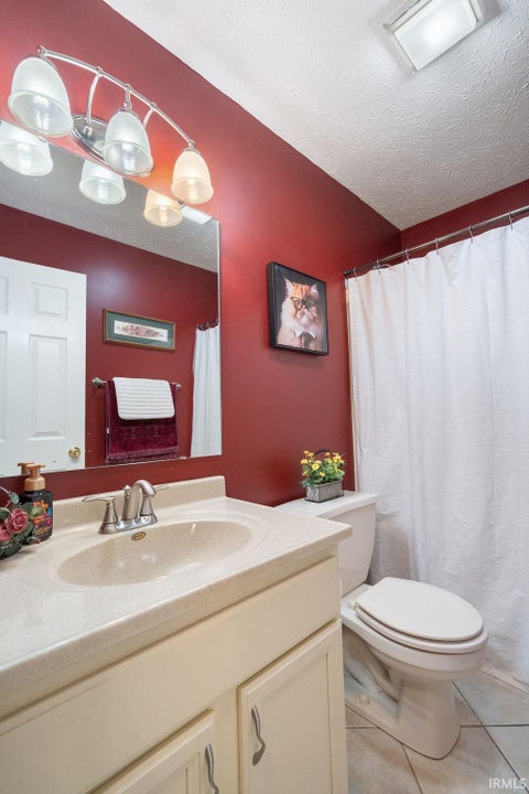 Tiny photo for 1872 VALLEY VIEW Drive, Kokomo, IN 46902 (MLS # 202642935)