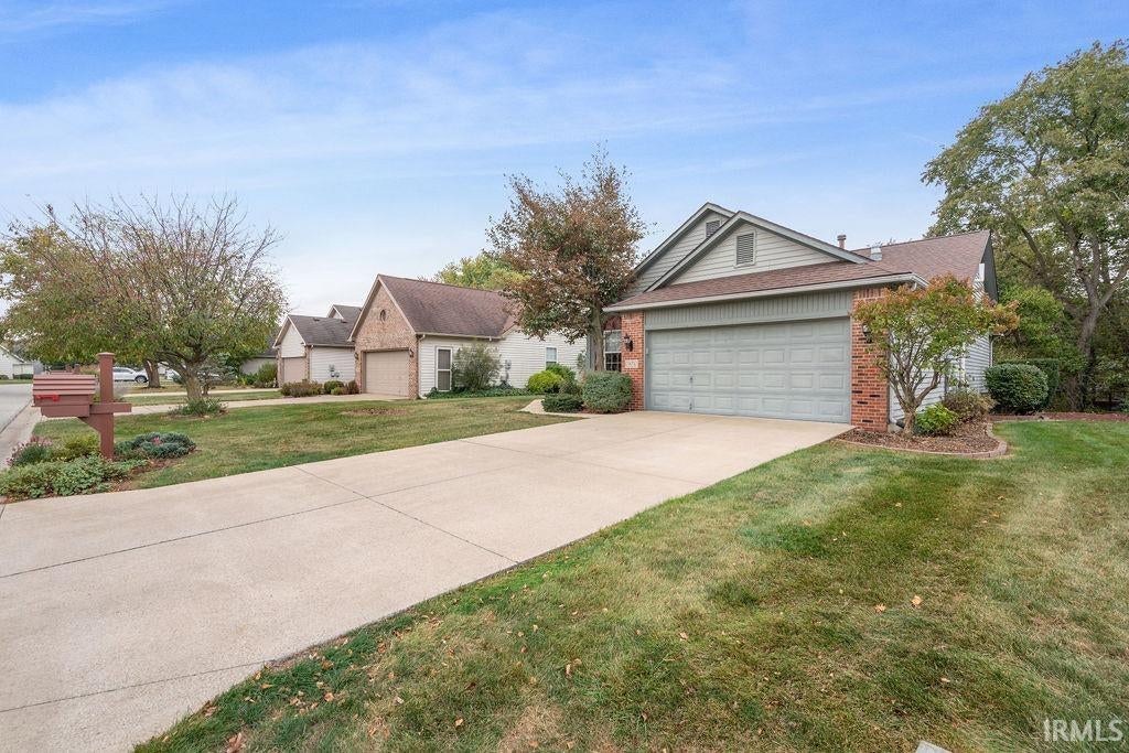 Photo of 1872 VALLEY VIEW Drive, Kokomo, IN 46902 (MLS # 202642935)