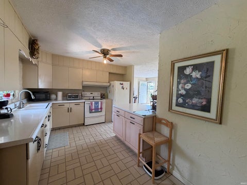 Tiny photo for 2028 E Boulevard Street, Kokomo, IN 46902 (MLS # 202635345)