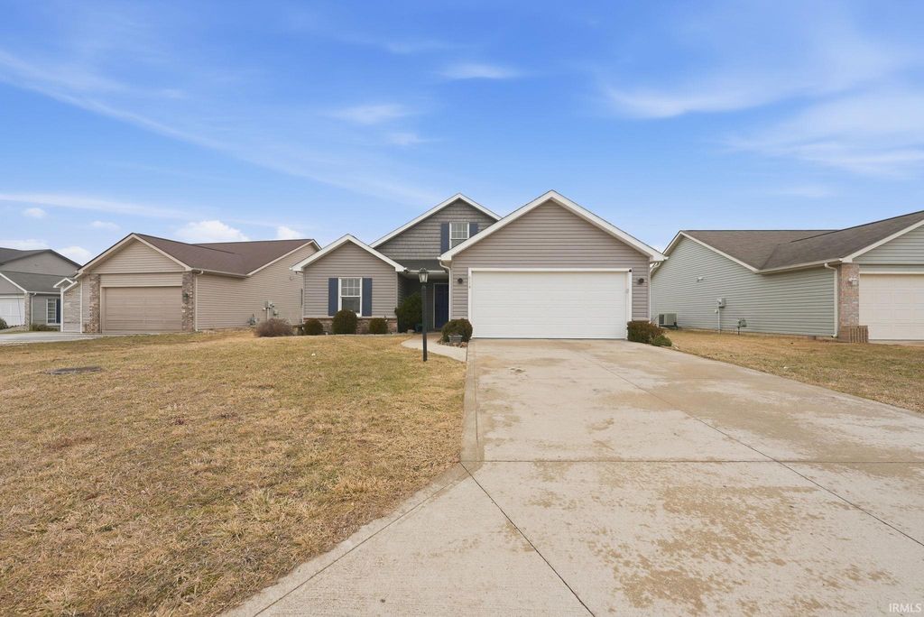 Photo of 614 Union Station Drive, Fort Wayne, IN 46814 (MLS # 202607065)