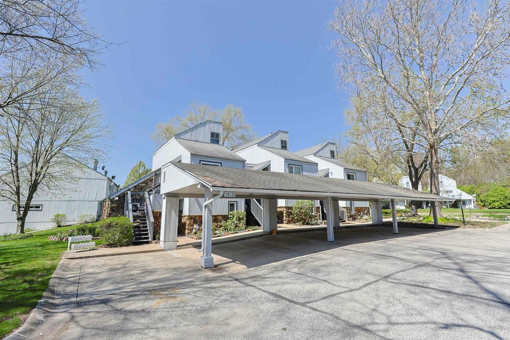 Photo of 18133 Stoneridge Street #C, South Bend, IN 46637 (MLS # 202614284)