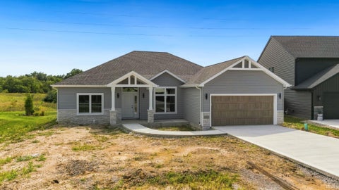 Tiny photo for 5020 Cork Tree Cove, Fort Wayne, IN 46825 (MLS # 202637627)