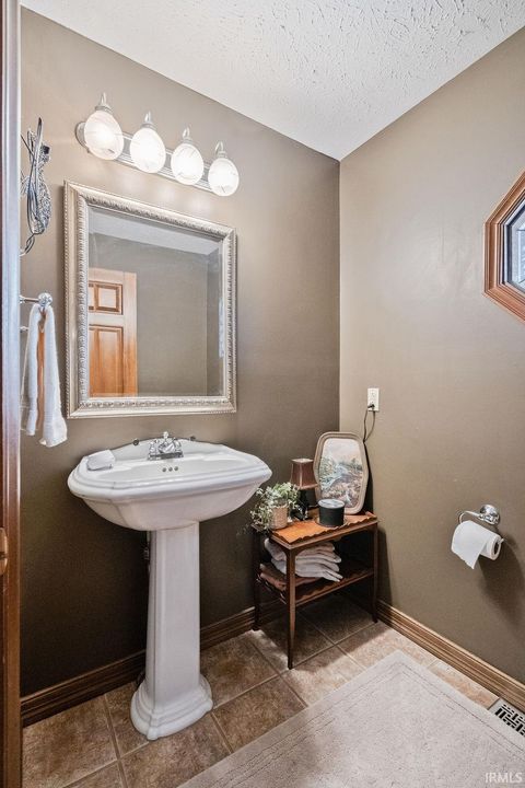 Tiny photo for 4687 WEXMOOR Drive, Kokomo, IN 46902 (MLS # 202601402)