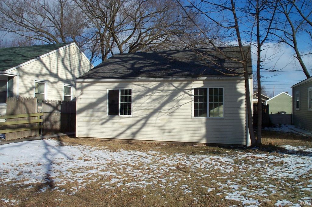 Photo of 3419 Robinwood Drive, Fort Wayne, IN 46806 (MLS # 202602865)