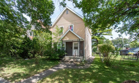 Photo of 2535 Lafayette Street, Fort Wayne, IN 46803 (MLS # 202638885)