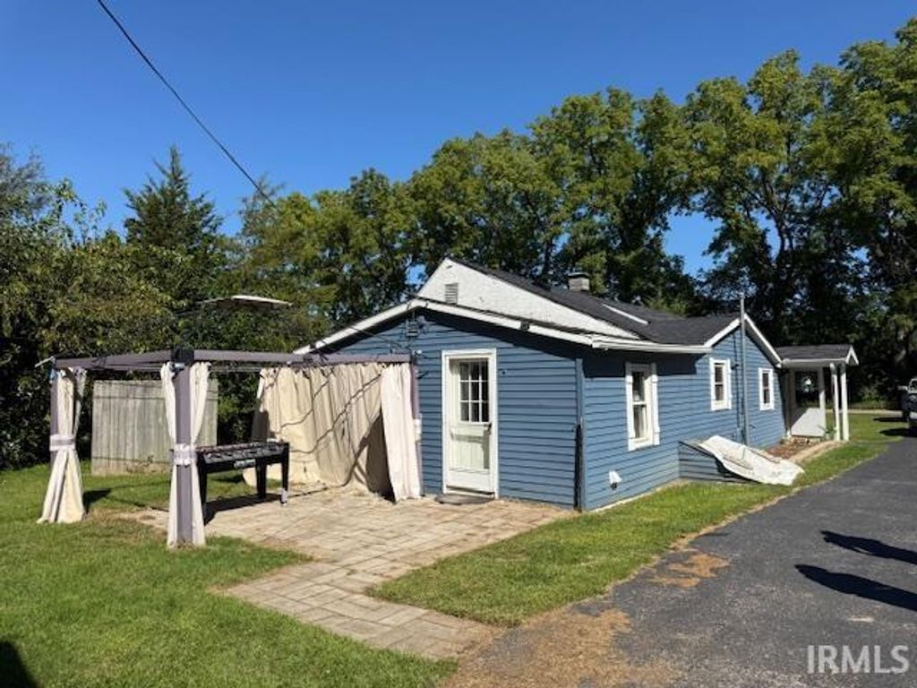 Photo of 23940 FLORENCE Avenue, Elkhart, IN 46516 (MLS # 202540339)