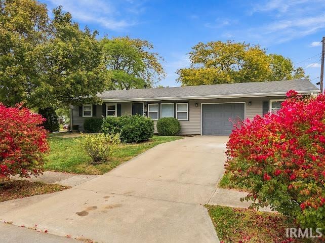 Photo of 1808 W Braewick Drive, Marion, IN 46952 (MLS # 202642983)