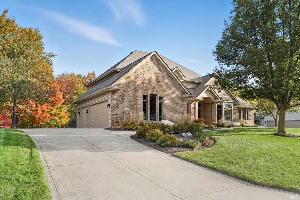 Photo of 11530 Bittersweet Creek Run, Fort Wayne, IN 46814 (MLS # 202548770)