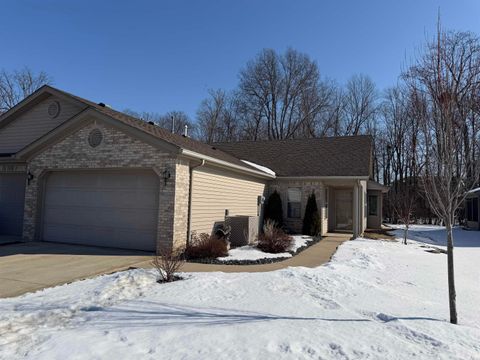 Photo of 1241 Oak Grove Place, Decatur, IN 46733 (MLS # 202604526)