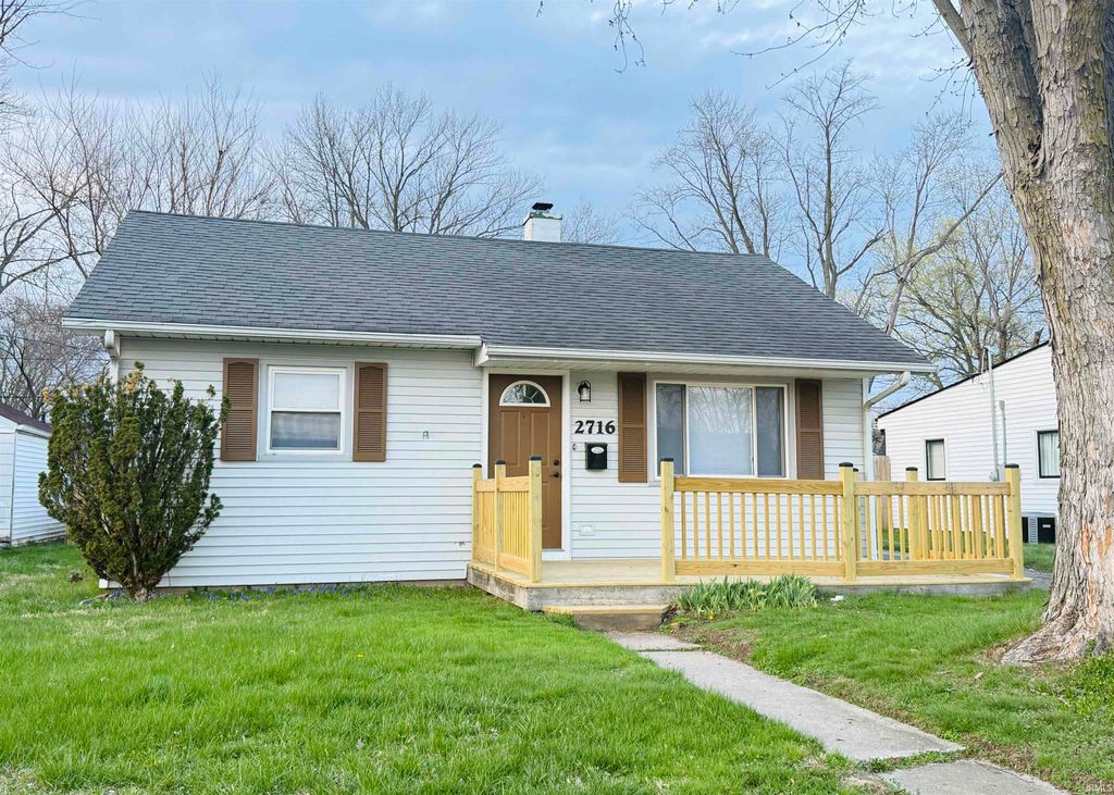 Photo of 2716 Longlois Drive, Lafayette, IN 47904 (MLS # 202606527)