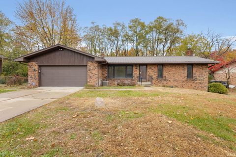 Photo of 23627 River Lake Court, Elkhart, IN 46516 (MLS # 202545336)