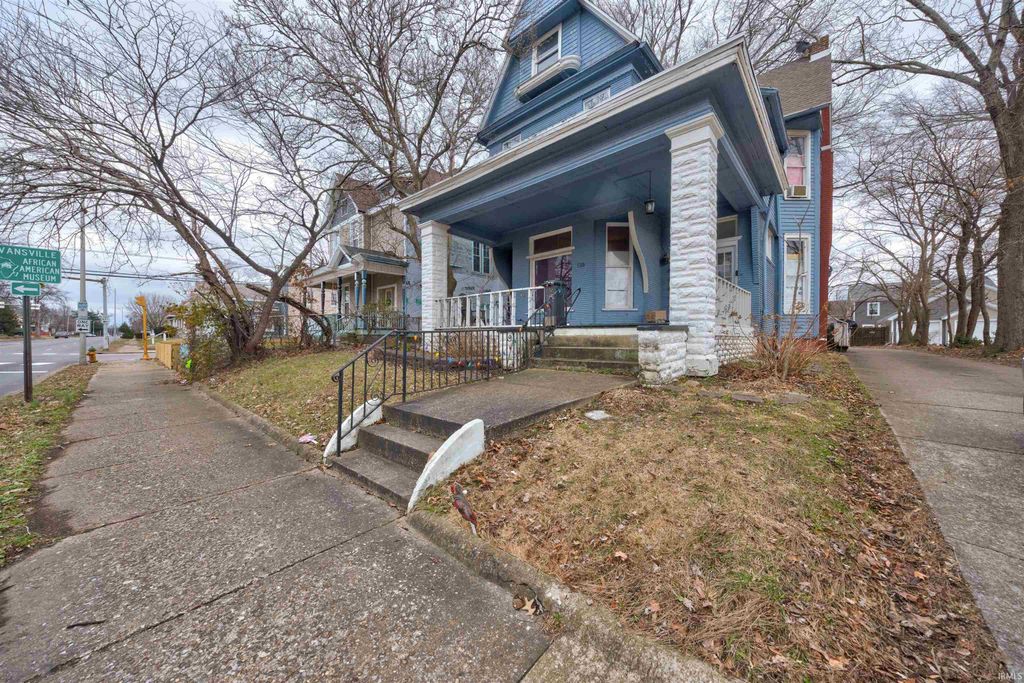 Photo of 515 Washington Avenue, Evansville, IN 47713 (MLS # 202601374)