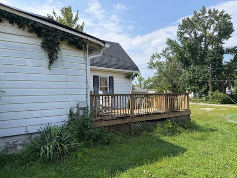 Tiny photo for 1325 4th Street, Bedford, IN 47421 (MLS # 202638807)
