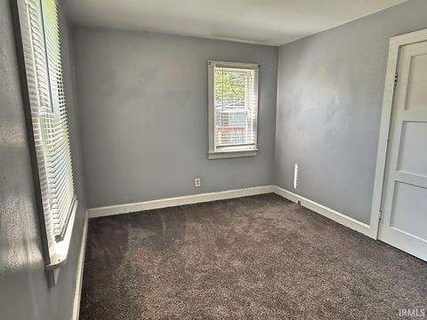 Tiny photo for 1615 Ravenswood Drive, Evansville, IN 47714 (MLS # 202614399)