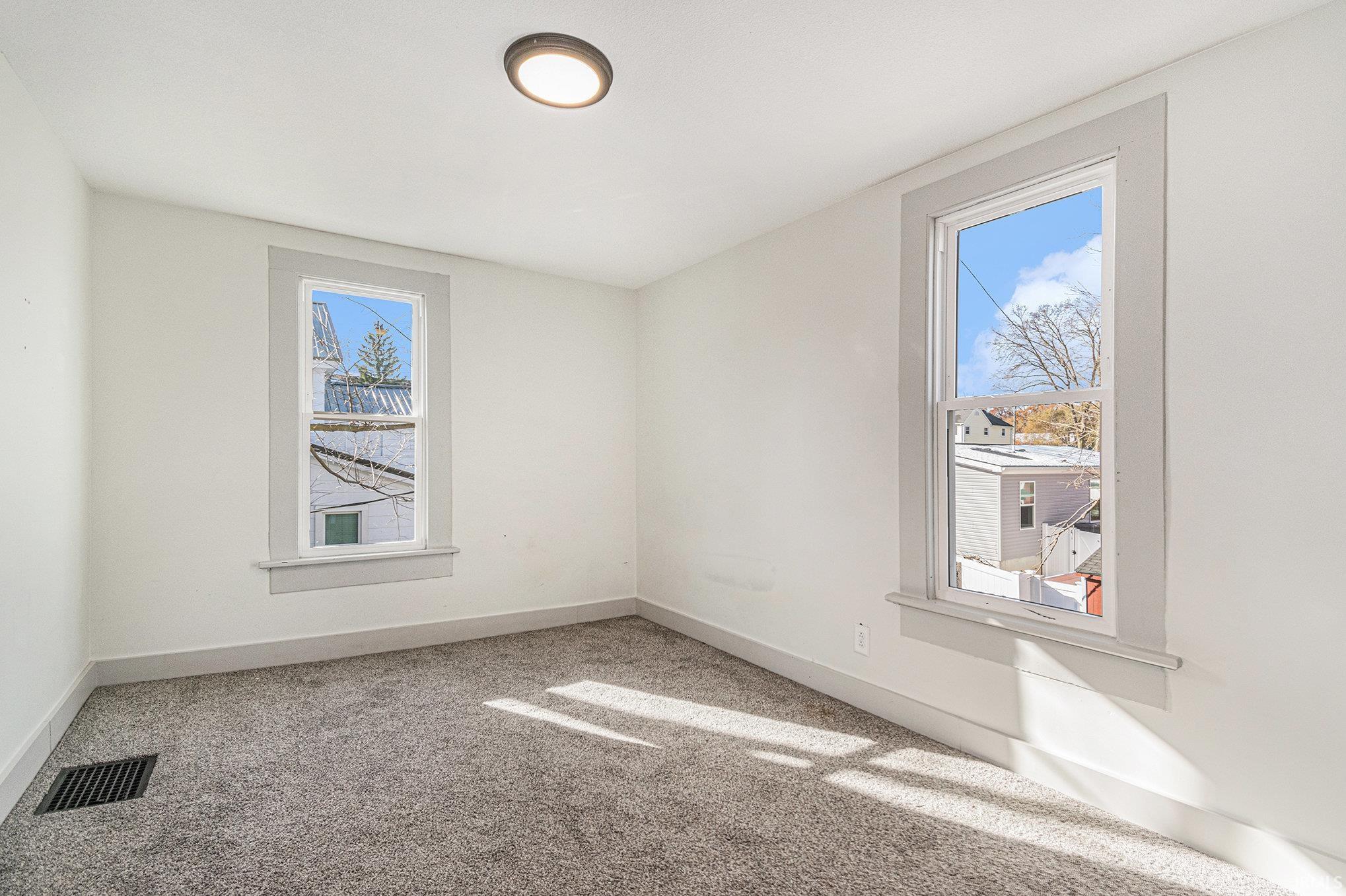 Ligonier, Indiana 46767, United States, 5 Bedrooms Bedrooms, ,2 BathroomsBathrooms,Residential,Active,244146