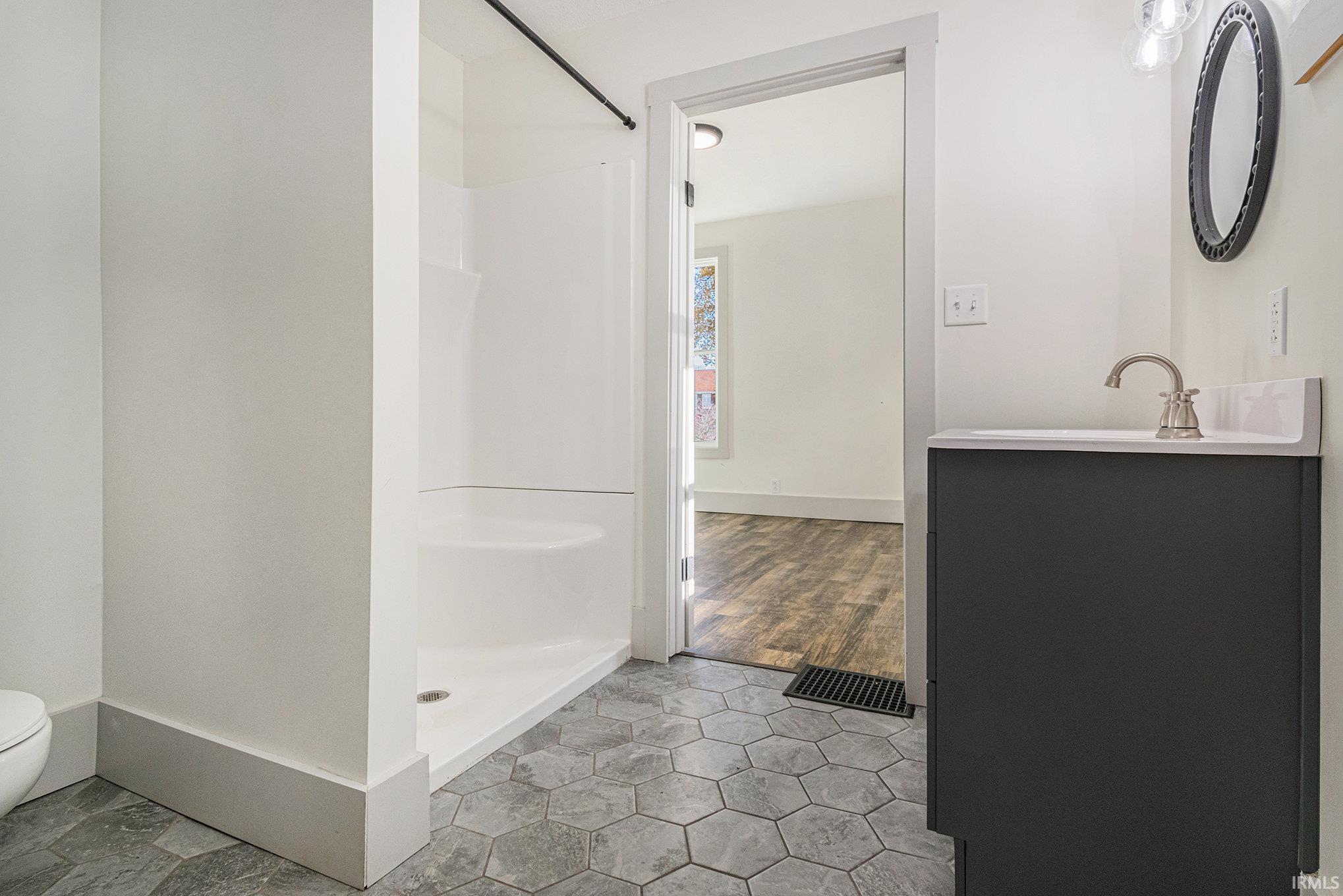 Ligonier, Indiana 46767, United States, 5 Bedrooms Bedrooms, ,2 BathroomsBathrooms,Residential,Active,244146