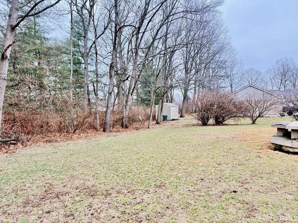 Photo of 5100 W Prairiewood Drive, Muncie, IN 47304 (MLS # 202606967)