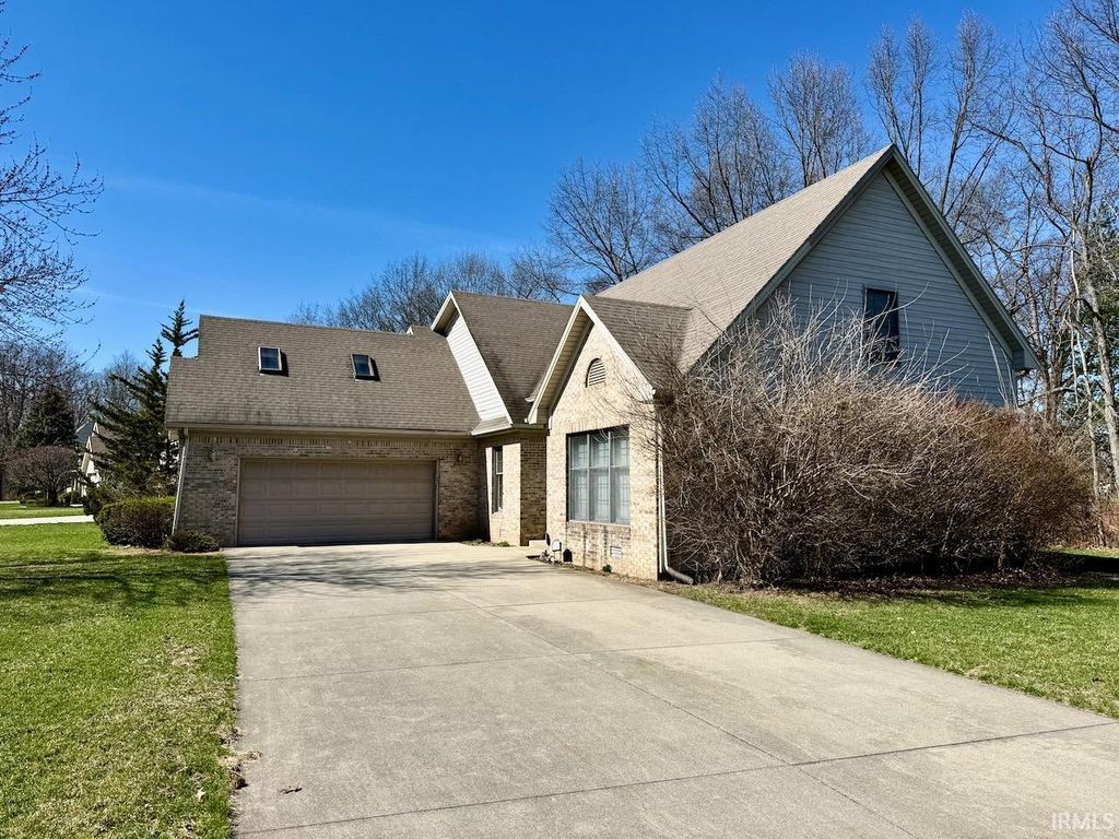 Photo of 5100 W Prairiewood Drive, Muncie, IN 47304 (MLS # 202606967)